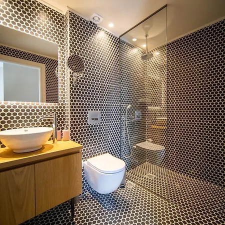 Vakantiehuis Royal House - Center - Sleeps 8 *