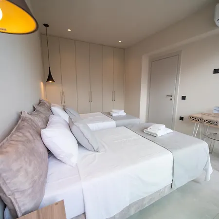 Royal House - Center - Sleeps 8 Hersonissos (Crete)